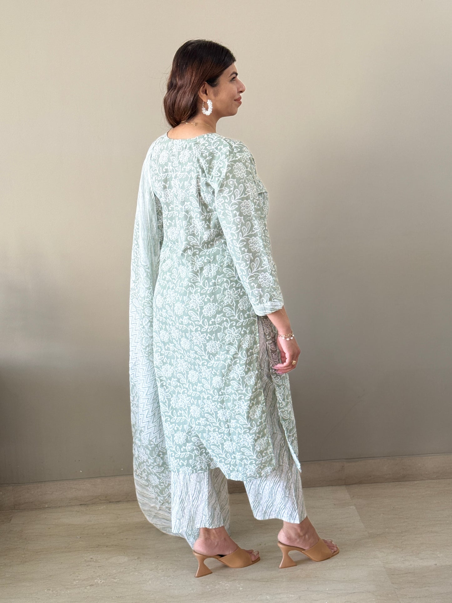 Sage green v neck cotton suit set