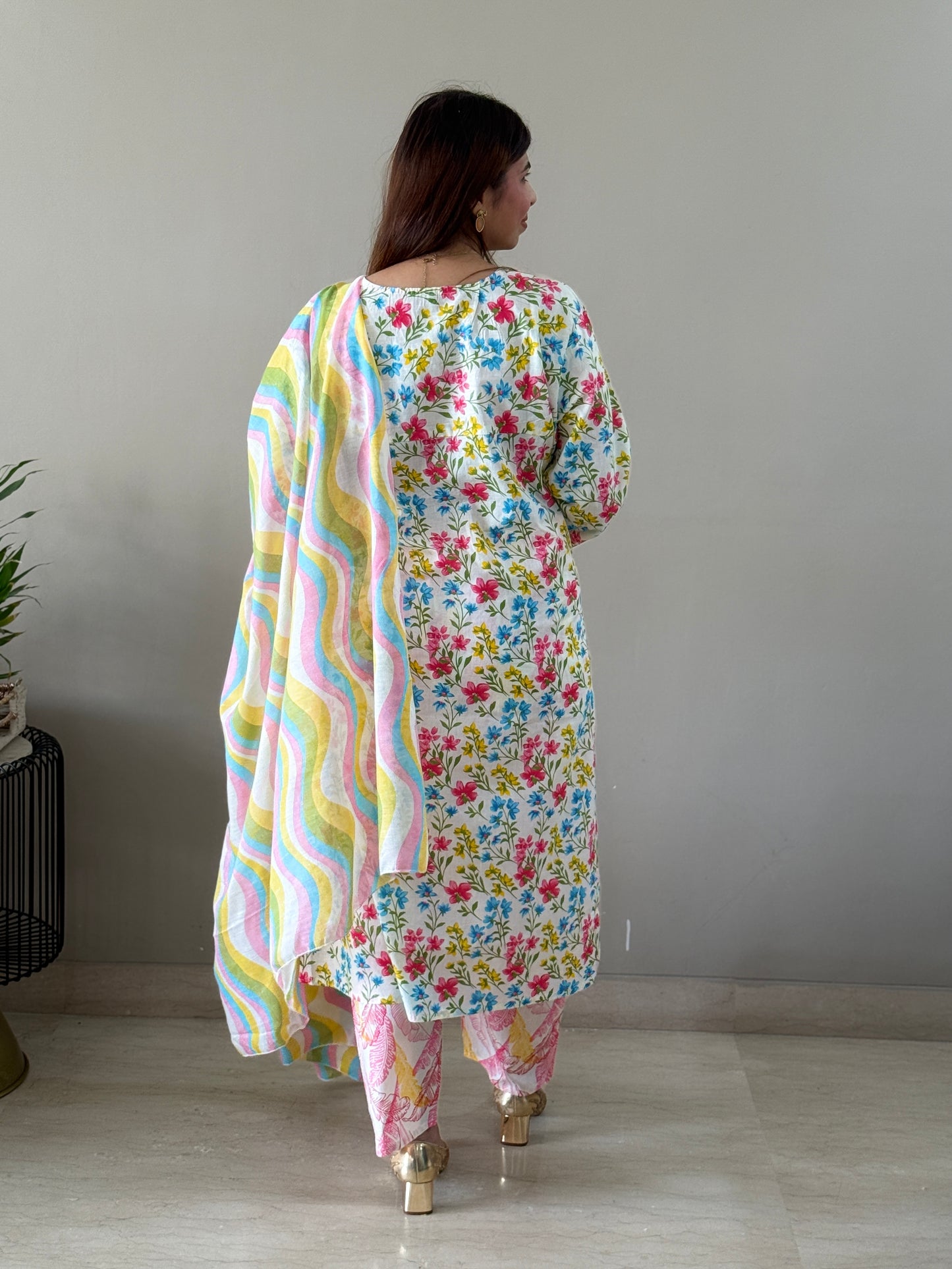 Multicolor cotton floral suit set
