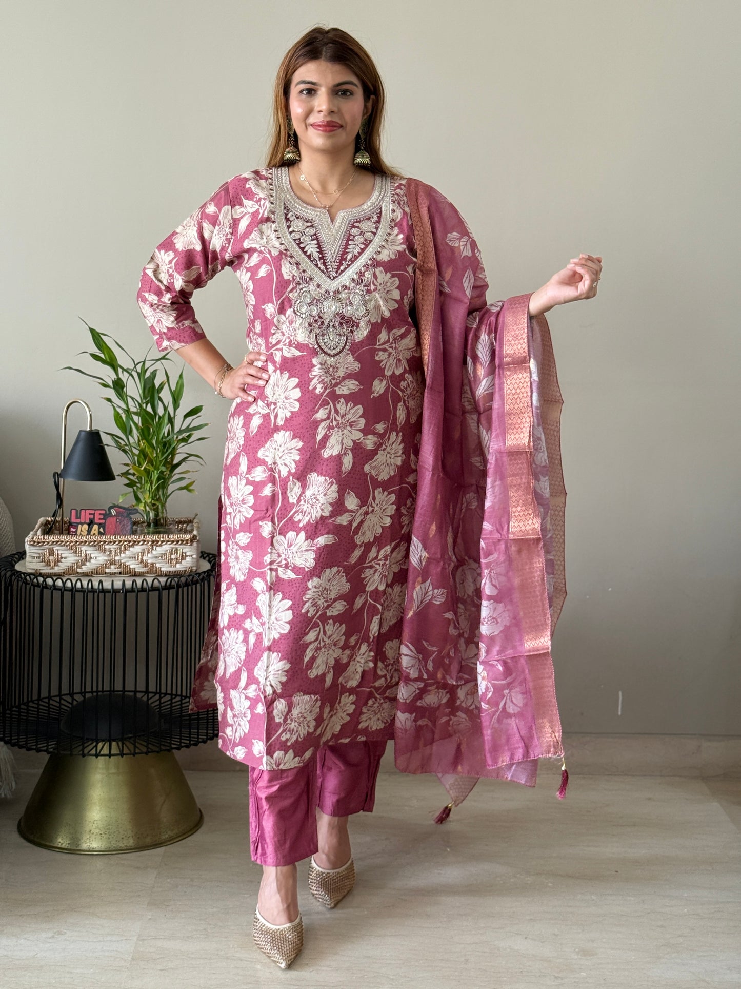 Mauve with Neck detailing 3 Piece Suit Set