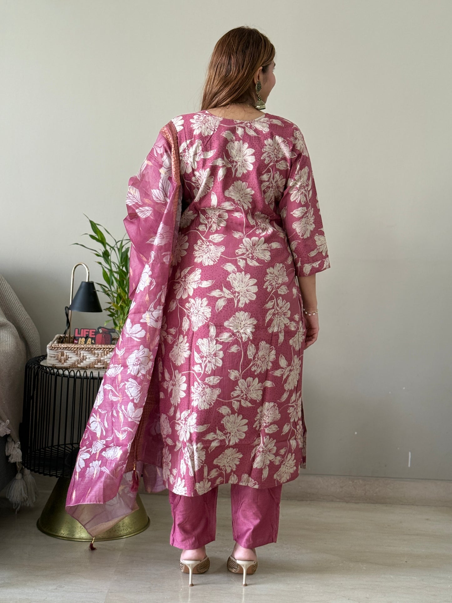 Mauve with Neck detailing 3 Piece Suit Set