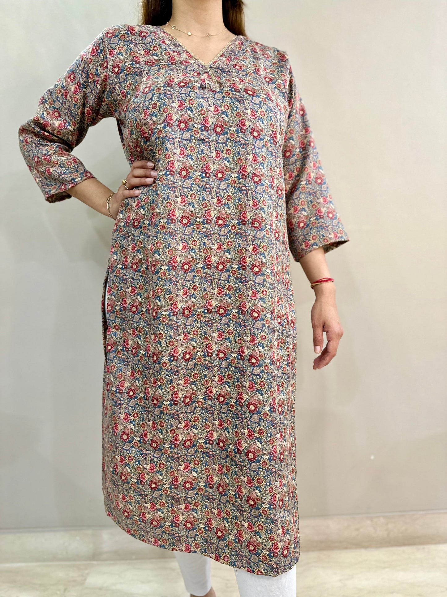 Blended Cotton Floral Kurti - Blue